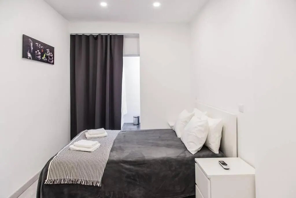 Remodeled Apartment In The City Center. ファロ